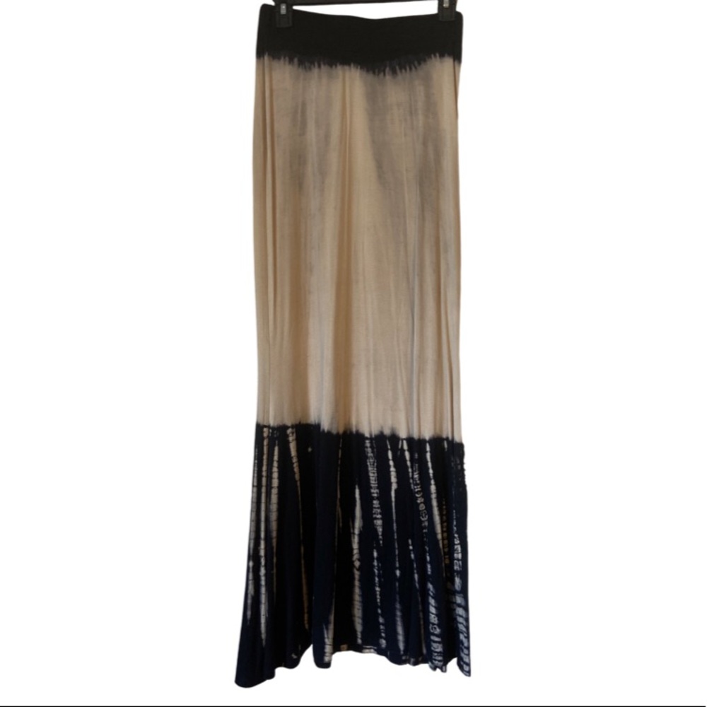 Maxi skirt